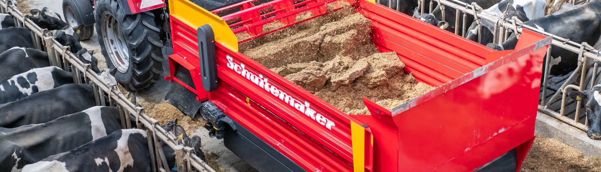 Amigo on mõeldud siloplokkide, pallide ja lahtise sööda jaotamiseks.