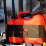 Fuel tank holder with tank